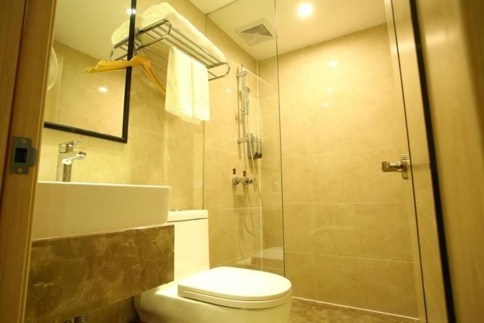שנג'ן Toronto Hotel מראה חיצוני תמונה